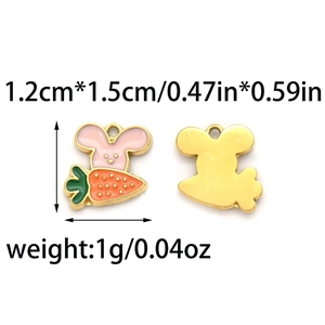 Detailed front and back view of 1.2cm cute mouse carrot pendants with size markers