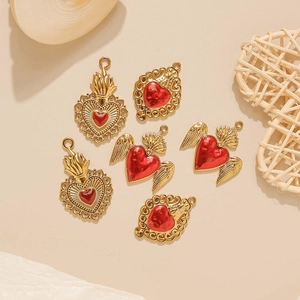 Vintage Baroque Stainless Steel Sacred Heart Pendant With Red Enamel Wings Flame Heart For DIY Jewelry Making Halloween Jewelry