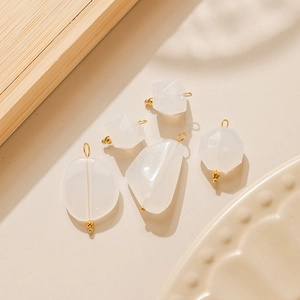 Colgantes geométricos minimalistas de piedra con metal dorado para joyas de bricolaje
