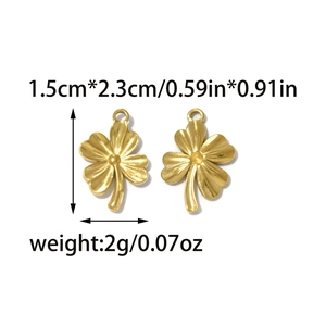 Detailed size view of golden 18K gold-plated stainless steel four-leaf clover charms