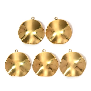 Cinco colgantes dorados ondulados de acero inoxidable para creación de joyas DIY