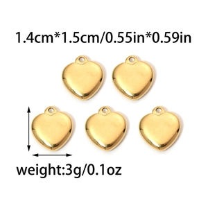 Cinco dijes de corazón en acero inoxidable 304 dorado pulido para joyería DIY