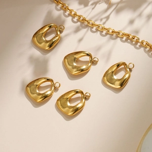 Five pieces of irregular gold hollow geometric pendants made of 304 stainless steel