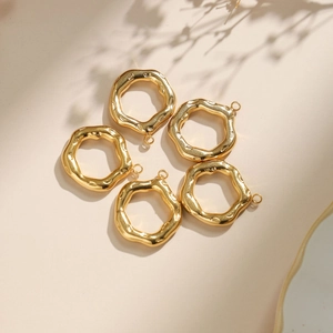 Five gold hammered circular pendants in 304 stainless steel for DIY jewelry making