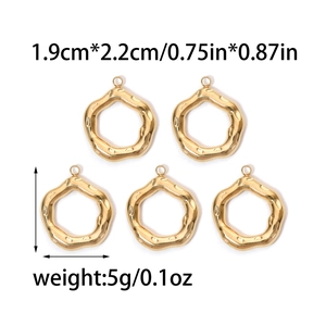 Five pieces of 304 stainless steel hammered geometric pendants in gold finish