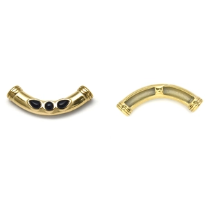 Detailed view of curved golden 304 stainless steel pendant with black water-drop stones