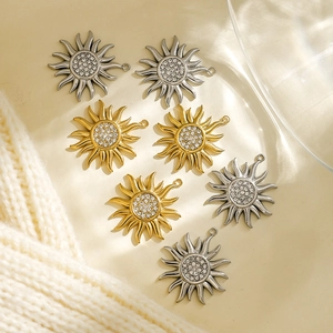Ciondolo a forma di girasole in acciaio inox con strass in oro e argento per gioielli