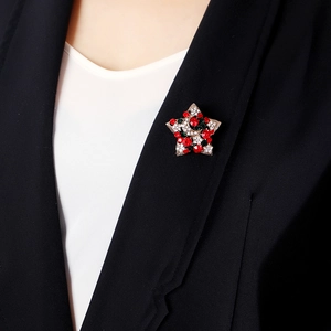 Broche Étoile de Noël Vintage pour Femmes Plaqué Or Argent Alliage Strass Pentagramme Lune Épingle de Revers Bijoux de Fête