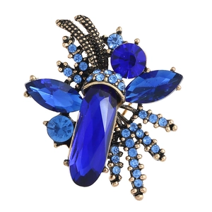 Vintage Alloy Insect Brooch For Women Gold Plated Crystal Rhinestone Bee Pin Jewelry Fashion Accessory Gift Brooch