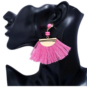 Bohemian fan-shaped tassel earrings in fuchsia with golden accents and beaded studs