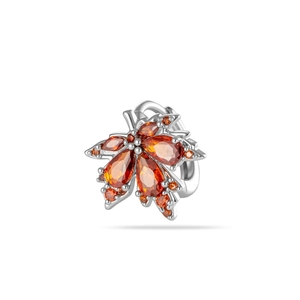 Eleganter Ahornblatt-Ohrclip aus Silber mit bernsteinfarbenen Zirkonia-Steinen