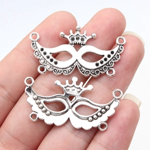 Vintage Zinc Alloy Crown Mask Charms Antique Silver Bronze Pendants For Jewelry Making Necklaces Bracelets DIY Findings