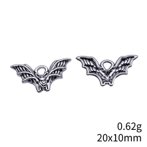 Antique silver bat pendants, 20x10mm 0.62g metal charms with detailed wing texture