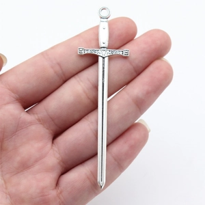 Vintage Zinc Alloy Medieval Longsword Pendant Charms For DIY Jewelry Making Accessories Ancient Silver Bronze Sword Pendant