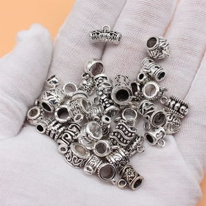 Enganches para colgantes en plata antigua con grabados para la creación de joyería DIY