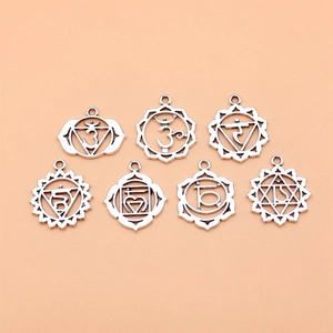 7 Stück Antiksilber Chakra Om Symbol Legierung Anhänger Charms Set Für Yoga Meditation DIY Halskette Armband Schmuckherstellung Zubehör