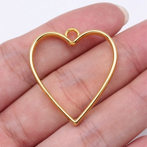 Zinklegierung Hohle Herz Anhänger Lünetten Für DIY Schmuckherstellung Geometrische Offene Rahmen Anhänger Damen Accessoires