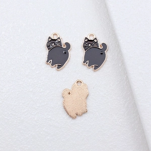 Three cute black and gold cat alloy pendant accessories for DIY jewelry making