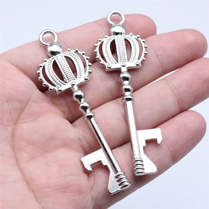 Silver crown key bottle opener pendant set made of polished metal alloy for DIY crafts
