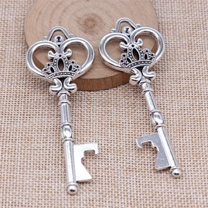 Vintage Kroon Hart Sleutel Vorm Flessenopener Hanger Antiek Zilver Legering DIY Sieraden Maken Accessoire Voor Bruiloft Cadeau
