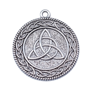 Colgante redondo de nudo celtico de doble cara 28x32mm en plata envejecida