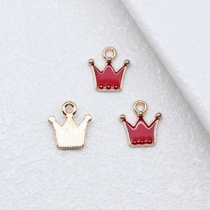 Τρία κόκκινα σμάλτα στέμμα με χρυσό κράμα για χειροποίητα κοσμήματα DIY