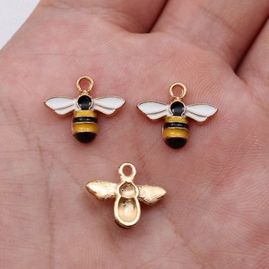 Süßer Emaille-Bienenanhänger aus Goldlegierung für DIY-Schmuckherstellung und Ohrringe