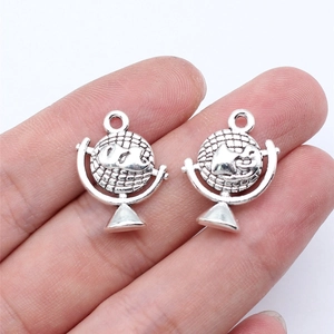 Alloy Antique Silver Globe Pendant Miniature World Map Charm For DIY Necklace Bracelet Earring Jewelry Making Accessory