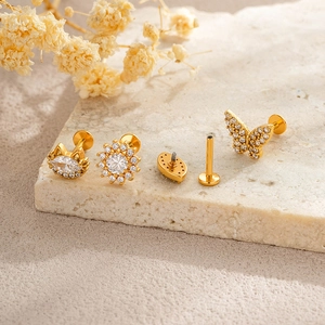 Lot de piercings en acier titane avec motifs de chat, soleil et œil et oxydes de zirconium