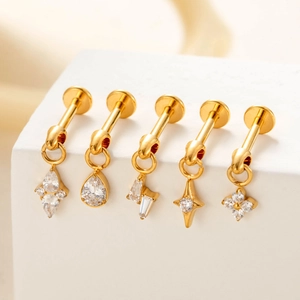 Fünfteiliges goldenes Titan-Labret-Set mit Wassertropfen- und Stern-Zirkonia-Anhängern