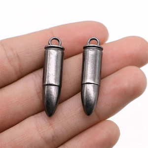 Vintage Punk Alloy Bullet Pendant 3D Metal Charm For DIY Jewelry Making Antique Silver Color Electroplated Craft Accessories
