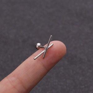 Macro di orecchino in acciaio inox con barre incrociate e chiusura a sfera in argento