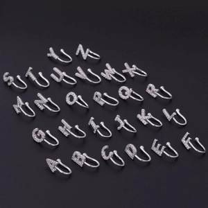 Set de 26 anillos de nariz falsos en plata con letras y circonitas micro-pavé