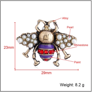 Vintage gold bee brooch with pearls and red rhinestones for women, 29mm x 23mm