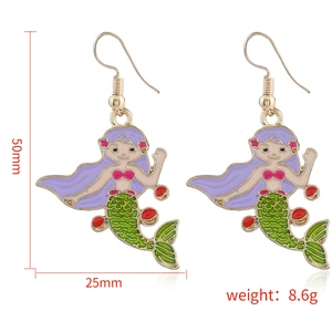 Boucles d'oreilles sirène colorées en métal doré avec dimensions de 50 mm x 25 mm