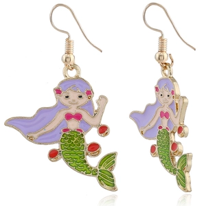 Boucles d'oreilles sirène colorées avec cheveux violets et écailles vertes pour femme