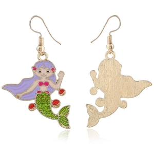 Boucles d'oreilles sirène colorées avec queue verte et cheveux violets sur crochets