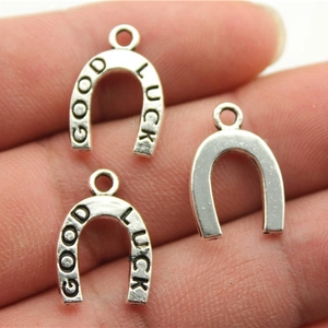 Retro Alloy GOOD LUCK Horseshoe Pendants For Jewelry Making DIY Antique Bronze Silver Gold Horse Shoe Charm Accessories