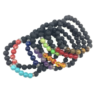 Bracciale 7 Chakra in pietra lavica e pietre naturali colorate per la guarigione yoga
