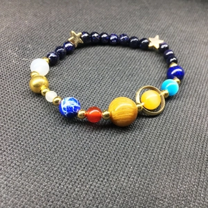 Bracciale galassia sistema solare con pietra del sole blu e perle pianeta in gemma