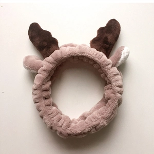 Bandeau en Peluche Mignon de Noël avec Bois de Renne Bandeau Doux et Moelleux pour Lavage du Visage Maquillage Élastique Femmes Filles Accessoires