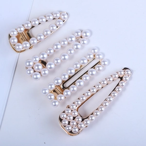 Élégant lot de 4 barrettes à perles avec bases en métal doré aux formes géométriques variées