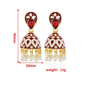 Indiase vintage Jhumka bel-oorbellen met rood emaille patroon en witte parelhanger