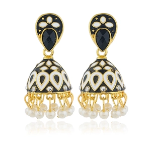 Vintage gouden Jhumka bel oorbellen met zwart emaille en witte parel kwastjes
