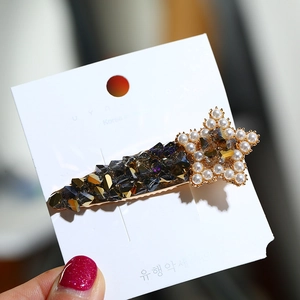 Elegant Korean style gold plated star hair clip with crystals and white pearls decoration
