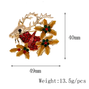 Detail view of Christmas reindeer brooch with dimensions 49mm x 40mm and weight 13.5g