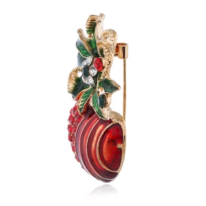 Sparkling red apple brooch with gold plating and enamel inlay featuring crystal stones