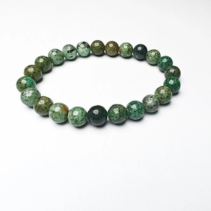 Elastische kralenarmbandset met natuurlijke tijgeroog en groene jaspis kralen