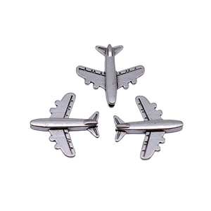 Tres dijes de avión plateado antiguo de aleación para creación de joyas y manualidades