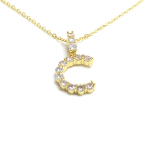 Fashionable gold-plated letter C pendant necklace with sparkling micro-paved zircons